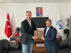 ASÜ’de Hindistan'ın postkolonyal  süreci ve tarihi masaya yatırıldı